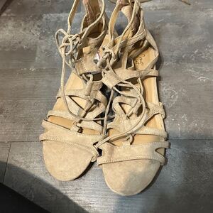 Crown Vintage Lace Up Sandals EUC